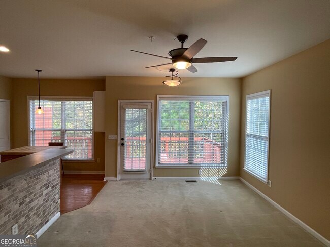 Building Photo - 1773 Highlands View Dr