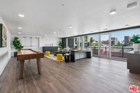 Building Photo - 325 N 1st St