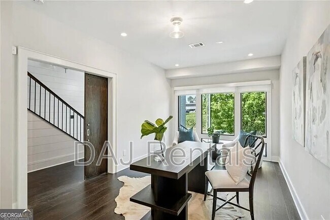 Building Photo - 2528 Appleden Pl
