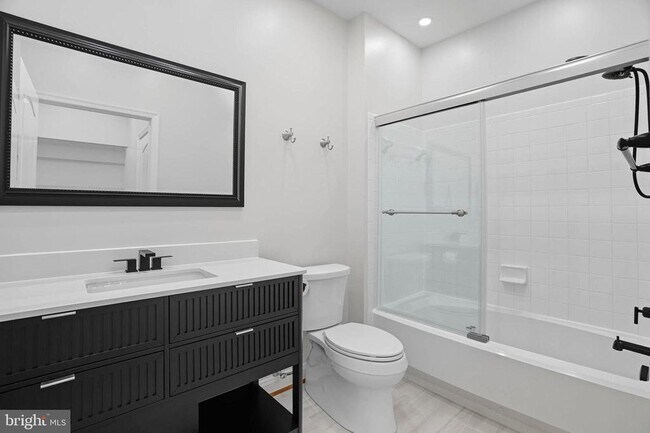 Building Photo - 5910 Great Star Dr