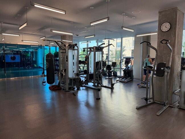 Building Photo - 188 Brookline Ave