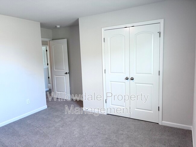 Building Photo - 357 Gourd St