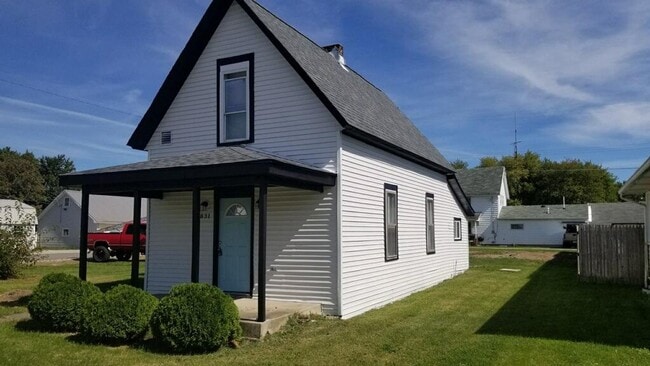 Primary Photo - 13831 Main St