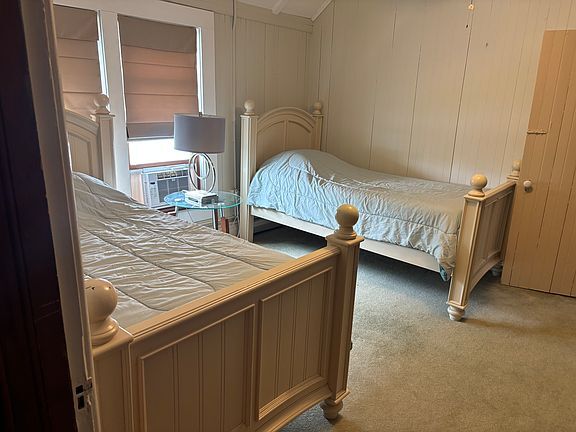 Building Photo - 1511 River Rd