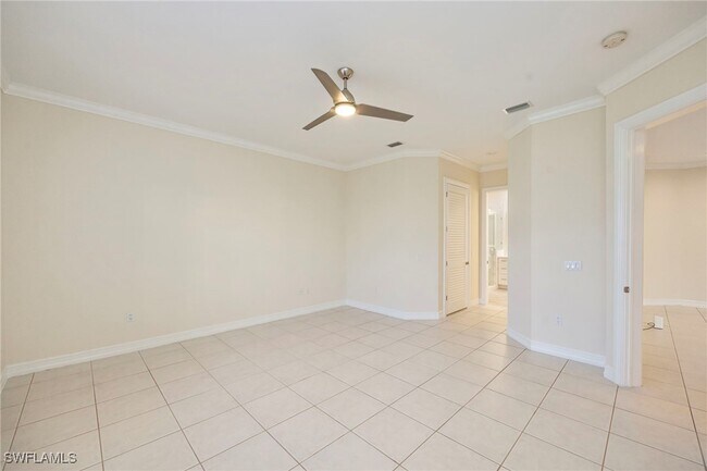 Building Photo - 5025 Maxwell Cir