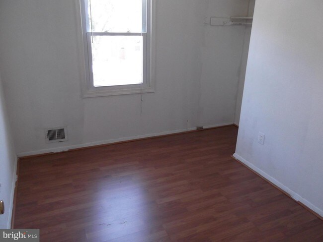Building Photo - 9726 Bragg Ln