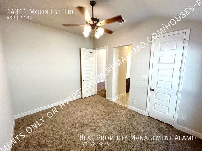 Building Photo - AVAILABLE NOW! Lovely 4 Bedroom / 3.5 Bath...