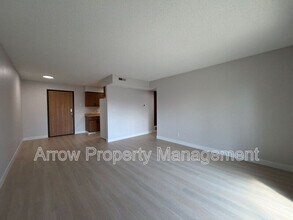 Building Photo - 539 N 24th St