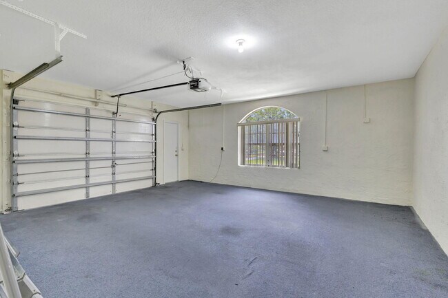 Building Photo - 14911 Orange Blvd