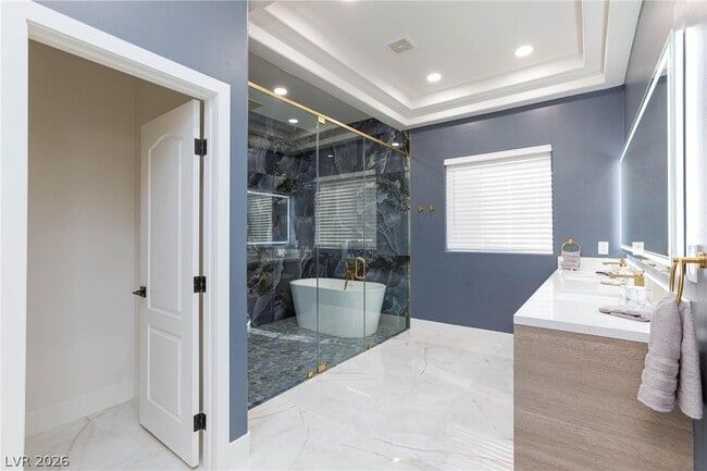 Building Photo - 6525 Ponderosa Way