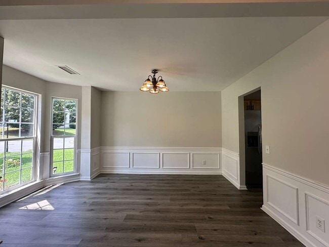 Building Photo - 15019 Edindale Dr