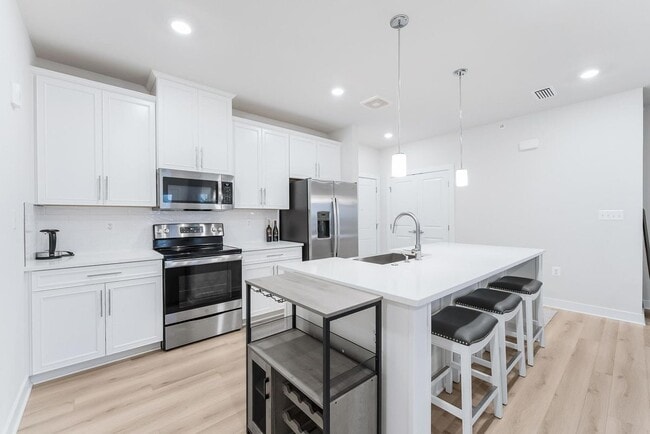 Building Photo - 12875 Mosaic Pk Wy