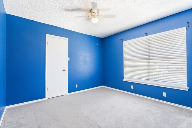 Building Photo - 7705 Autumn Bluff