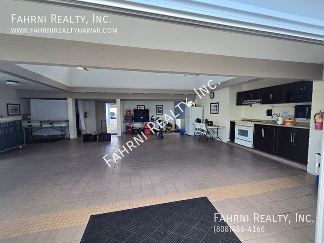 Building Photo - Beautifully Remodeled 1-Bedroom Condo with...