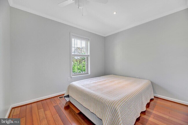 Building Photo - 7826 Mt Woodley Pl