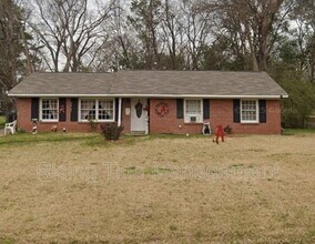 Building Photo - 2065 Tullis Dr