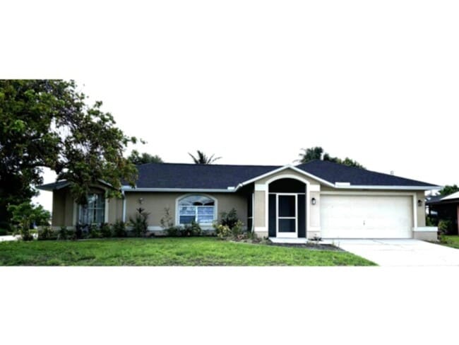 Building Photo - 3-bedroom 2 bath home in SW Cape Coral! Available Now!