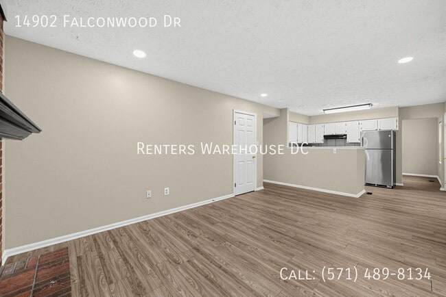 Building Photo - 14902 Falconwood Dr