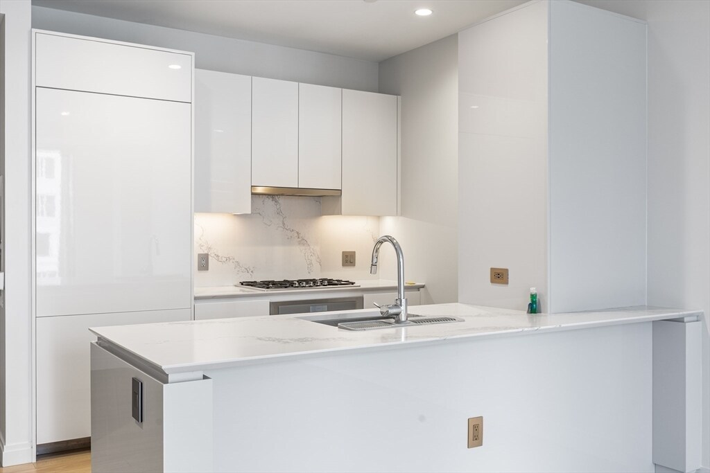 Building Photo - 133 Seaport Blvd