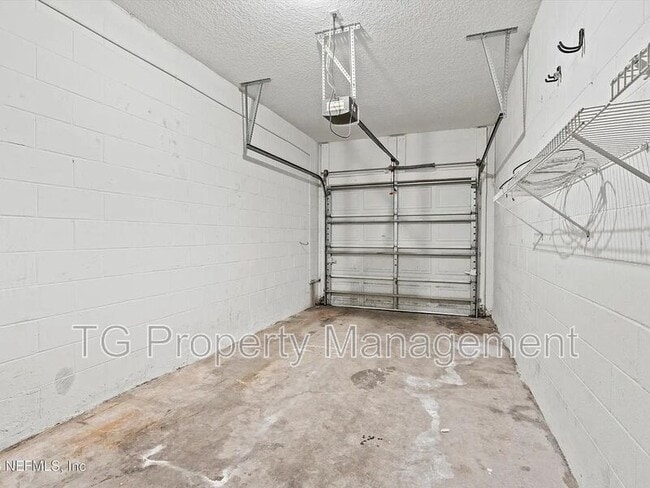 Building Photo - 12301 Kernan Forest Blvd