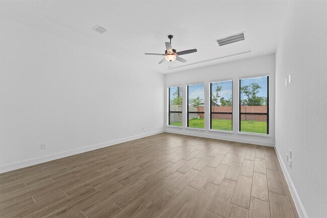 Building Photo - 1539 Spring Pl Dr