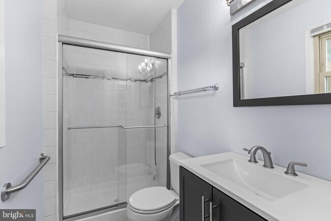 Building Photo - 13501 Ivy Way