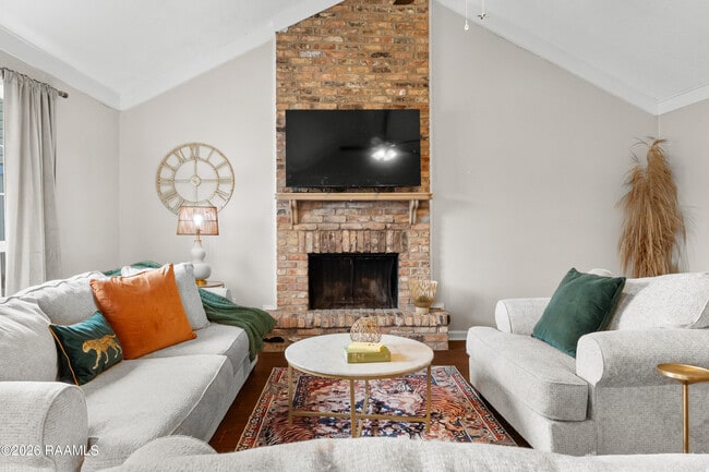 Building Photo - 401 Pinto St