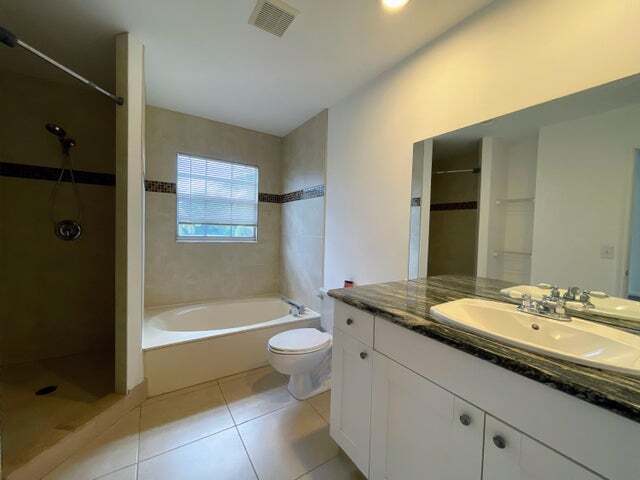 Building Photo - 23170 Floralwood Ln