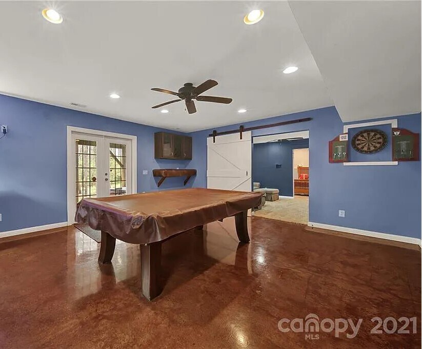 Building Photo - 12104 Hunters Whip Ct