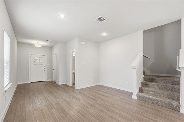 Building Photo - 9941 Ironhorse Dr