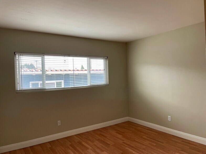 Building Photo - 1711 Huntington Ln