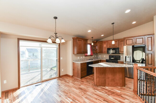 Building Photo - 5512 South Culbert Avenue