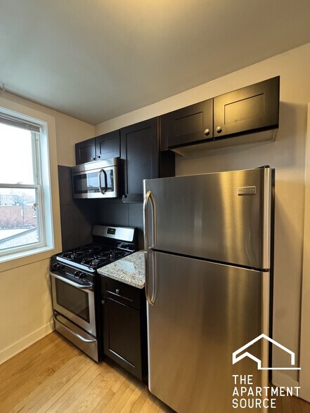 Building Photo - 4606 N Kildare Ave