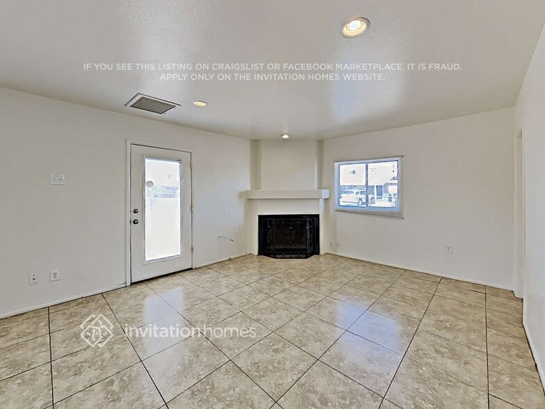 Building Photo - 6118 W Hollyhock Dr