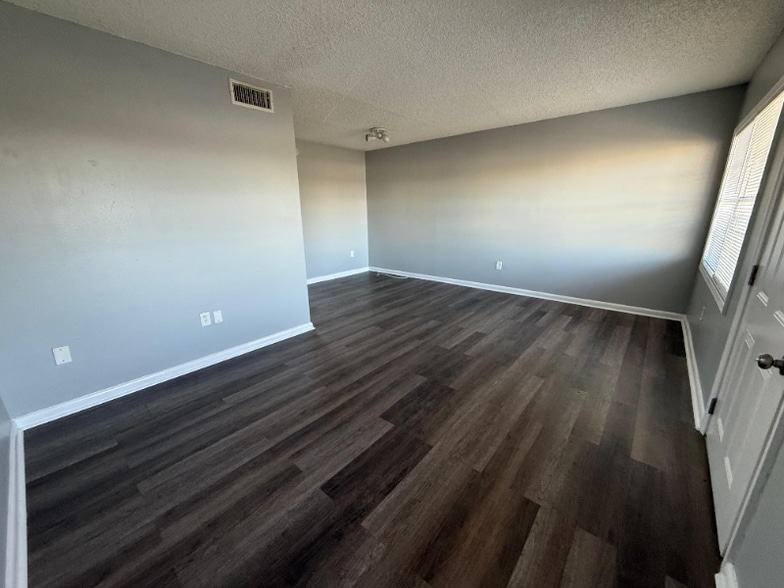 Building Photo - 2605 NW 135th St