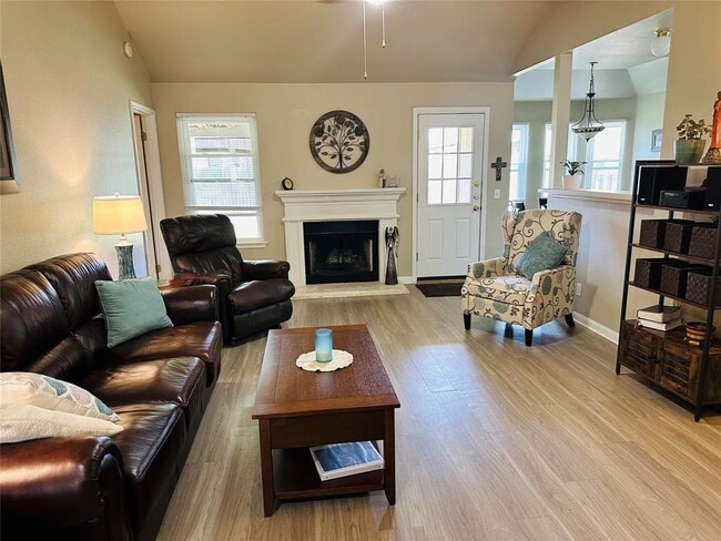 Building Photo - 1311 Mason Creek Blvd