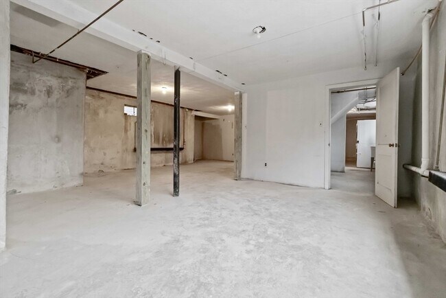 Building Photo - 58 Cutler Dr