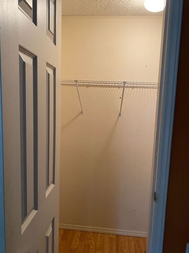 Building Photo - 703 School St