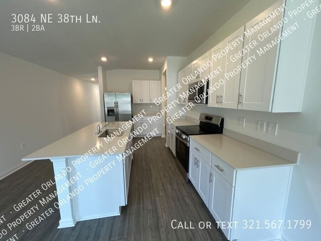 Building Photo - 3084 NE 38th Ln
