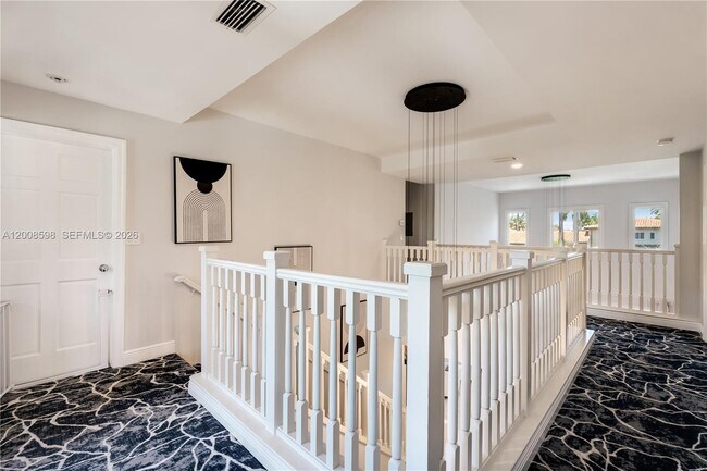 Building Photo - 13636 Deering Bay Dr
