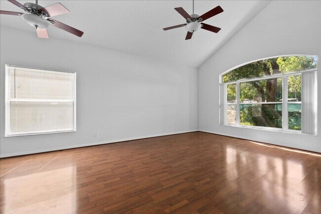 Building Photo - 5143 Elpine Way
