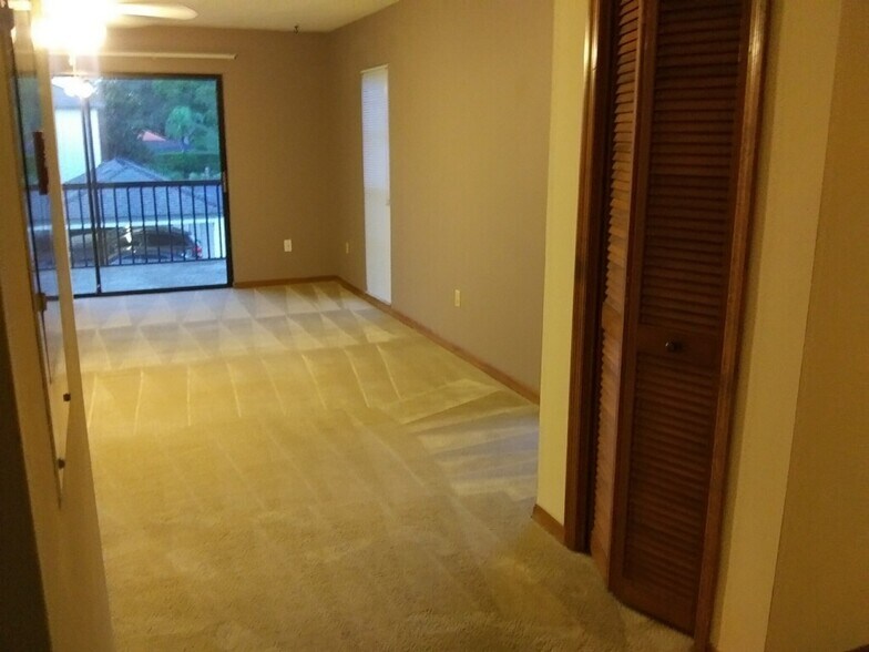 Building Photo - 4515 Southampton Ct