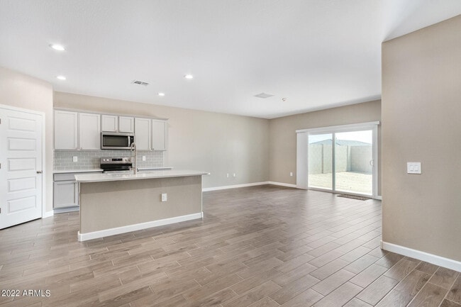 Building Photo - 24147 W Verlea Dr