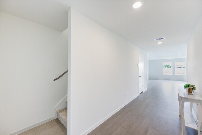 Building Photo - 10824 Red Orchid Dr
