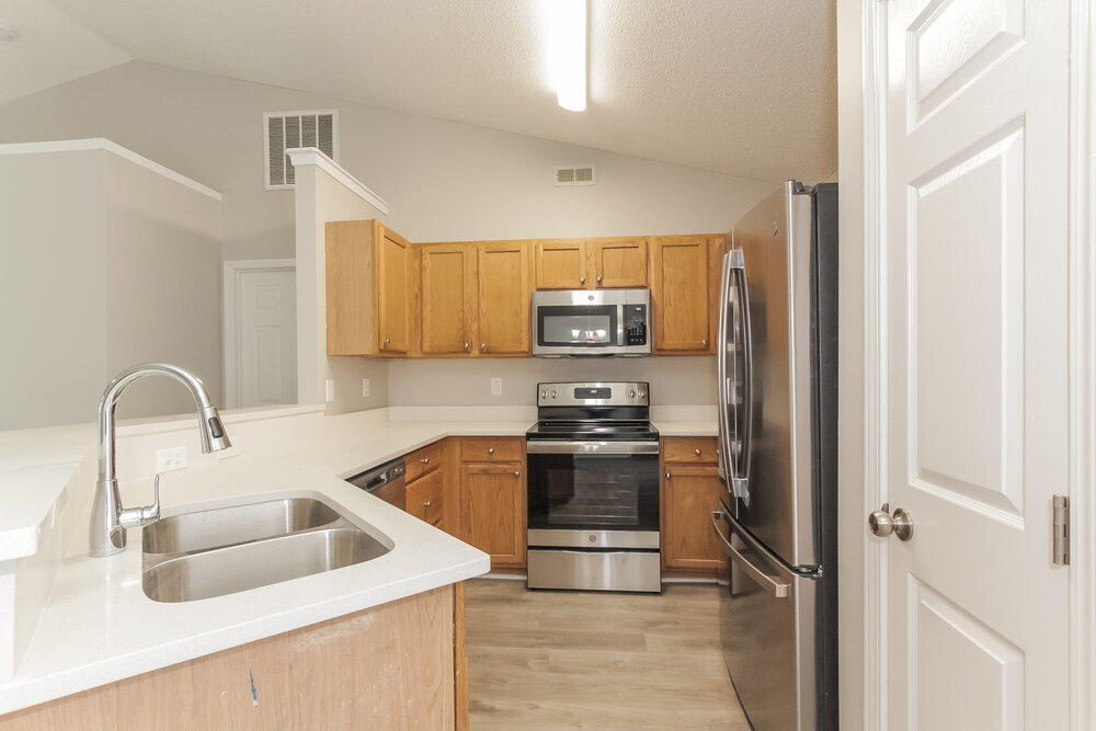 Building Photo - 7218 Kavan Hunter Dr