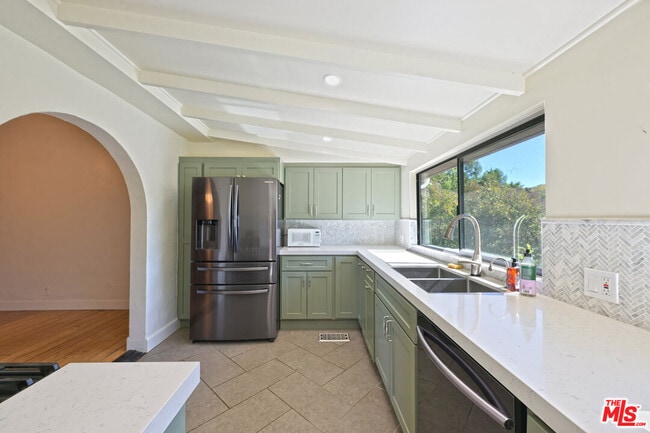 Building Photo - 11764 Laurelcrest Dr