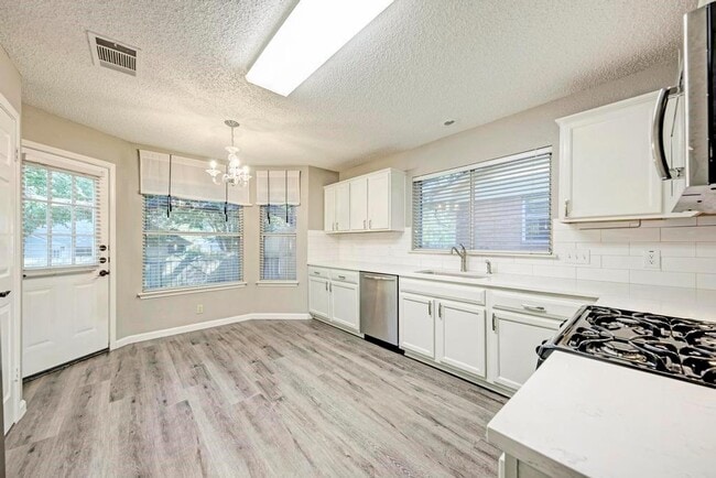 Building Photo - 9113 Edwardson Ln