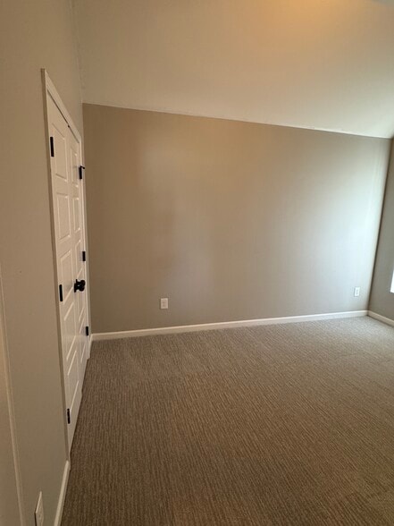 3rd bedroom - 100 Pine Lakes Drive