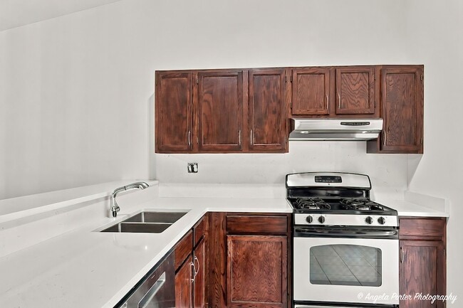 Building Photo - 3287 Medford Ct