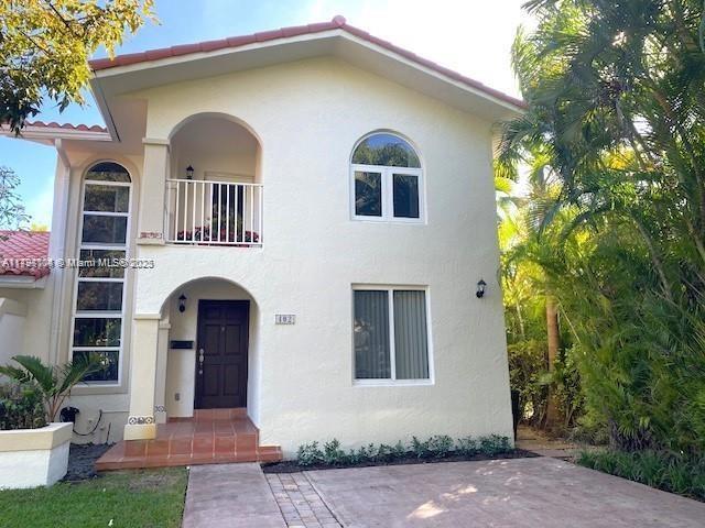 Building Photo - 402 Majorca Ave